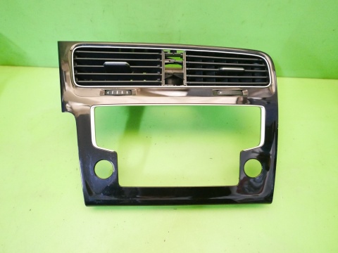 Ramka dekor deski kratki nawiewu środek 5G1819743 VW GOLF VII 12-16