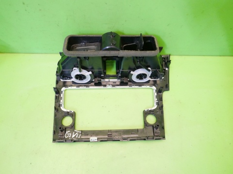 Ramka dekor deski kratki nawiewu środek 5G1819743 VW GOLF VII 12-16