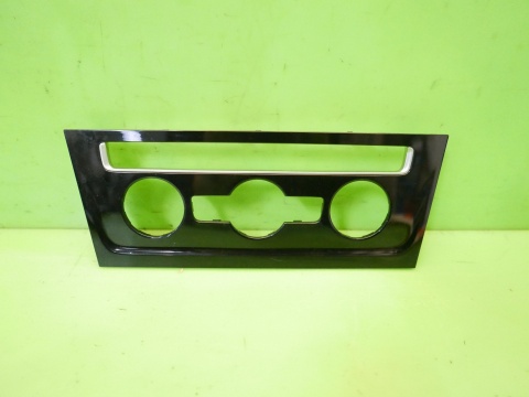 Dekor ramka deski panelu nawiewu 5G1863100C VW GOLF VII 12-16