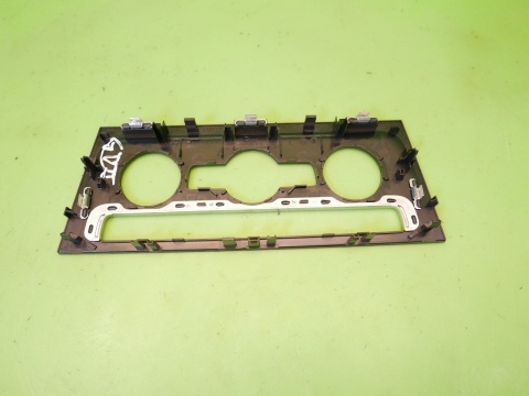 Dekor ramka deski panelu nawiewu 5G1863100C VW GOLF VII 12-16