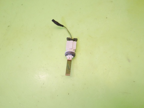 Czujnik temperatury nawiewu lewy 1K0907543E VW GOLF VII 2.0 TDI 12-16