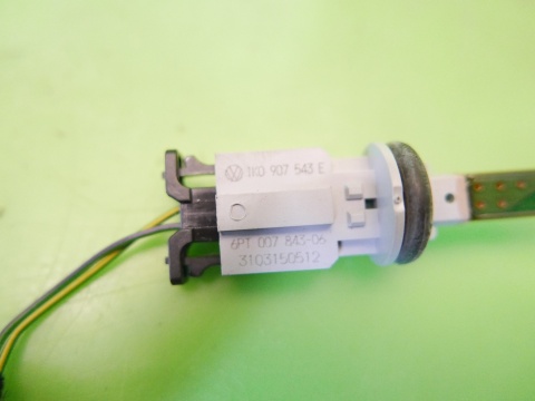 Czujnik temperatury nawiewu lewy 1K0907543E VW GOLF VII 2.0 TDI 12-16