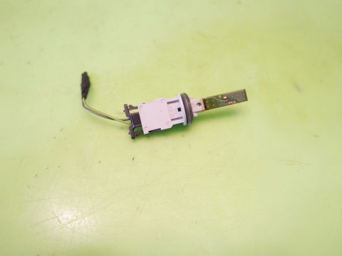 Czujnik temperatury nawiewu lewy 1K0907543E VW GOLF VII 2.0 TDI 12-16