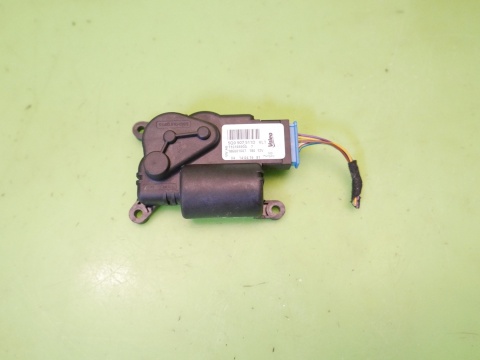 Silniczek nagrzewnicy sterowania nawiewem 5Q0907511D VW GOLF VII 12-16