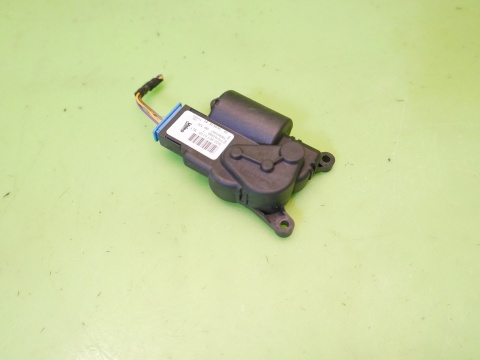 Silniczek nagrzewnicy sterowania nawiewem 5Q0907511D VW GOLF VII 12-16