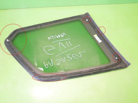 Szyba karoseryjna prawa tył ciemna VW GOLF VII 5D KOMBI 12-16