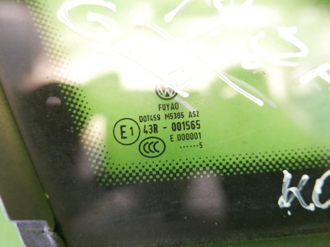 Szyba karoseryjna prawa przód mała VW GOLF VII 5D KOMBI 12-16