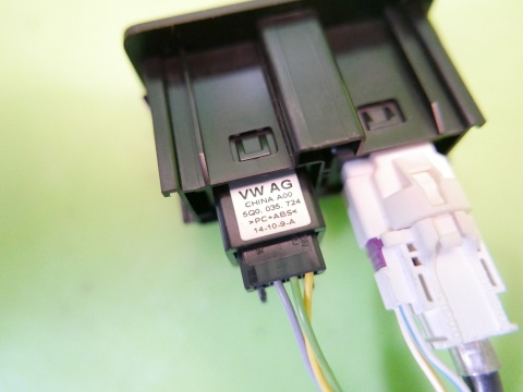 Złącze wejście gniazdo aux usb 5G0035222C 5Q0035724 VW GOLF VII 12-16