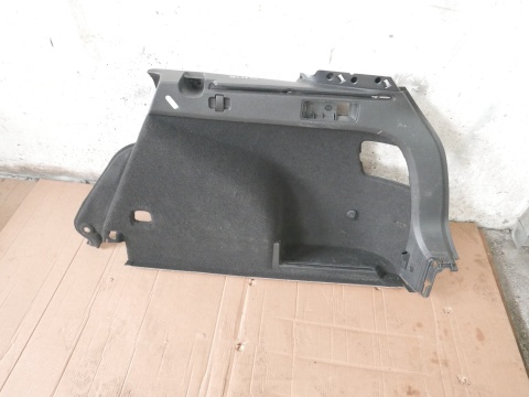 Boczek bagażnika prawy mocowanie rolety VW GOLF VII KOMBI 12-16