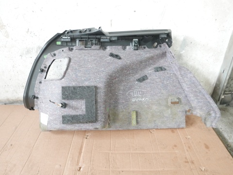 Boczek bagażnika prawy mocowanie rolety VW GOLF VII KOMBI 12-16