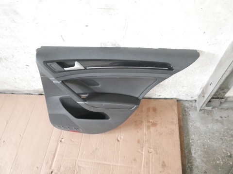Boczek tapicerka prawa tył VW GOLF VII KOMBI 5D 12-16