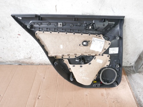 Boczek tapicerka prawa tył VW GOLF VII KOMBI 5D 12-16