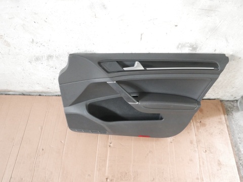 Boczek tapicerka prawa przód VW GOLF VII KOMBI 5D 12-16