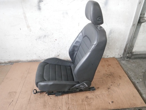 Fotel prawy pasażera przód grzany VW GOLF VII KOMBI 5D 12-16