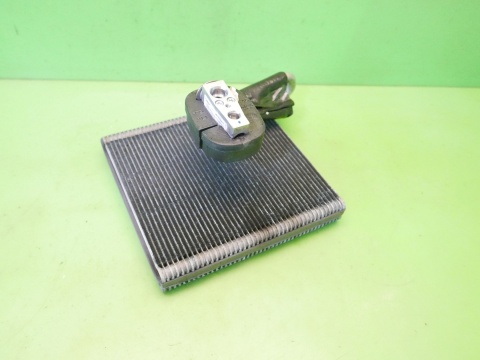 Parownik klimatyzacji 5Q0820679D VW GOLF VII 2.0 TDI 12-16