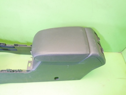 Podłokietnik tunel środkowy VW GOLF VII 12-16