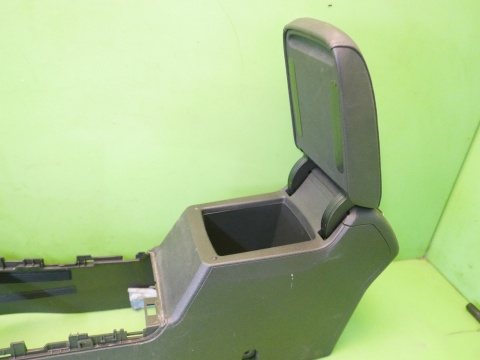 Podłokietnik tunel środkowy VW GOLF VII 12-16