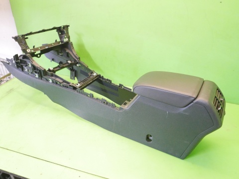 Podłokietnik tunel środkowy VW GOLF VII 12-16