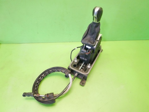 Lewarek dźwignia zmiany biegów automat dsg 5Q1713023T VW GOLF VII 2.0 TDI 12-