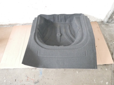 Wykładzina dywanik bagażnika 5G9863544B VW GOLF VII KOMBI 12-16