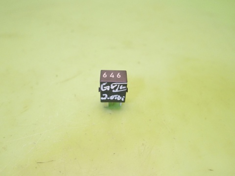 Przekaźnik 646 4H0951253C V23374A1001X010 VW GOLF VII 2.0 TDI 12-16