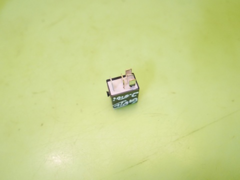 Przekaźnik 646 4H0951253C V23374A1001X010 VW GOLF VII 2.0 TDI 12-16