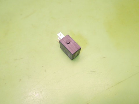 Przekaźnik 646 4H0951253C V23374A1001X010 VW GOLF VII 2.0 TDI 12-16