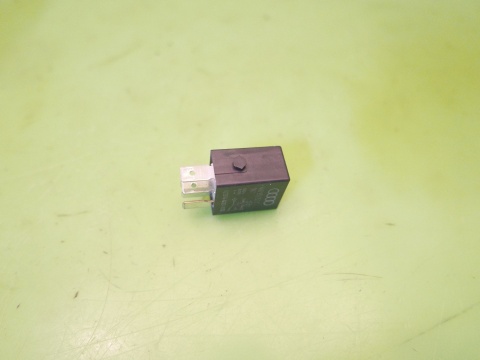 Przekaźnik 646 4H0951253C V23374A1001X010 VW GOLF VII 2.0 TDI 12-16