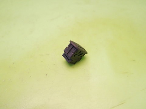 Przełącznik grzania fotela kierowcy 3AA959917 VW GOLF VII 12-16