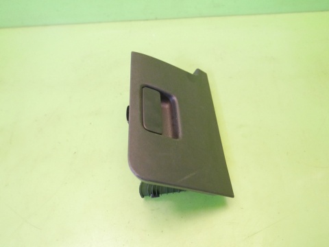 Schowek lewy kierowcy z deski 5G1857924B VW GOLF VII 12-16