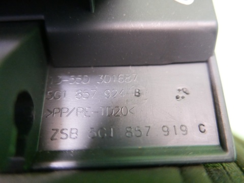 Schowek lewy kierowcy z deski 5G1857924B VW GOLF VII 12-16