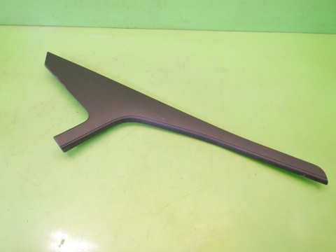 Osłona zaślepka tunelu prawa 5G1863488B VW GOLF VII 12-16