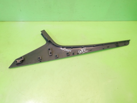 Osłona zaślepka tunelu prawa 5G1863488B VW GOLF VII 12-16