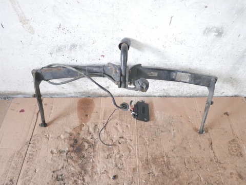 Hak holowniczy westfalia odkręcany VW GOLF VII KOMBI 12-16