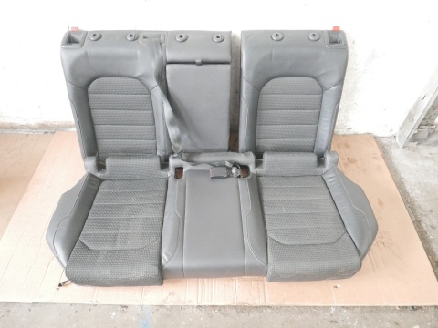 Kanapa siedzisko + oparcie VW GOLF VII KOMBI 12-16