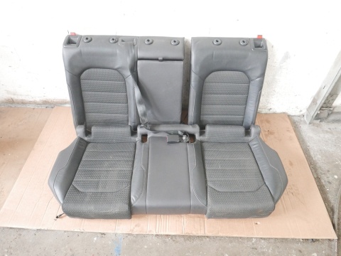 Kanapa siedzisko + oparcie VW GOLF VII KOMBI 12-16