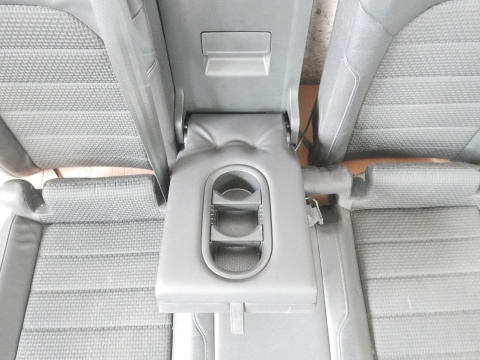 Kanapa siedzisko + oparcie VW GOLF VII KOMBI 12-16