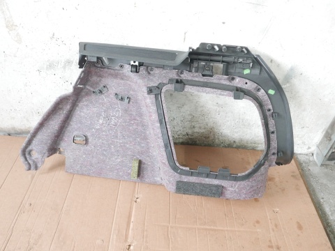 Boczek bagażnika lewy mocowanie rolety VW GOLF VII KOMBI 12-16