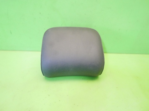 Zagłówek środek tył VW GOLF VII KOMBI 5D 12-16