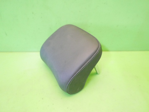 Zagłówek środek tył VW GOLF VII KOMBI 5D 12-16