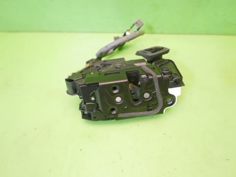 Centralny zamek prawy tył 5K4839016Q 7pin VW GOLF VII 5D KOMBI 12-16