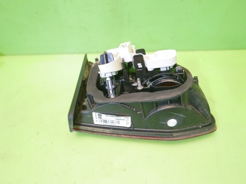 Lampa prawa tył w klapę 5G9945094F valeo VW GOLF VII KOMBI 12-16