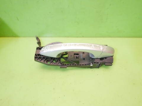 Klamka zewnętrzna lewa tył LA7W VW GOLF VII 5D 12-16