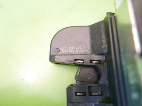 Zamek klapy tył bagażnika 5G0827505A VW GOLF VII 5D KOMBI 12-16