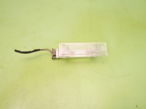 Lampka oświetlenie kabiny 5K0947101 VW GOLF VII 12-16