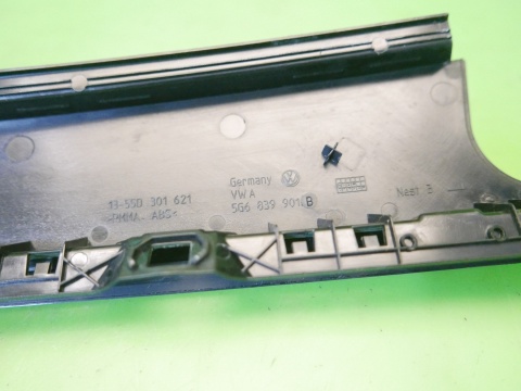 Listwa słupka drzwi lewa tył VW GOLF VII 5D KOMBI 12-16