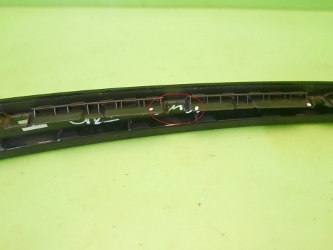 Listwa słupka drzwi lewa tył VW GOLF VII 5D KOMBI 12-16