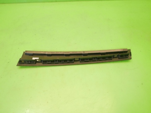 Listwa słupka drzwi prawa tył VW GOLF VII 5D KOMBI 12-16