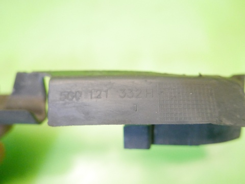 Kierownica powietrza prawa 5G0121332H VW GOLF VII 2.0 TDI 12-16