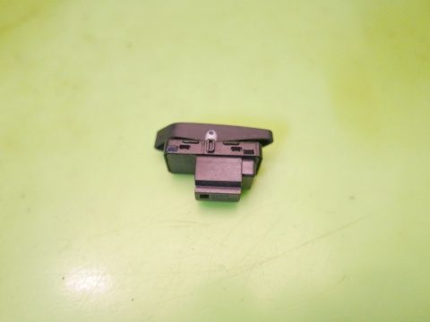 Przełącznik blokady drzwi 5G0962125A VW GOLF VII 12-16